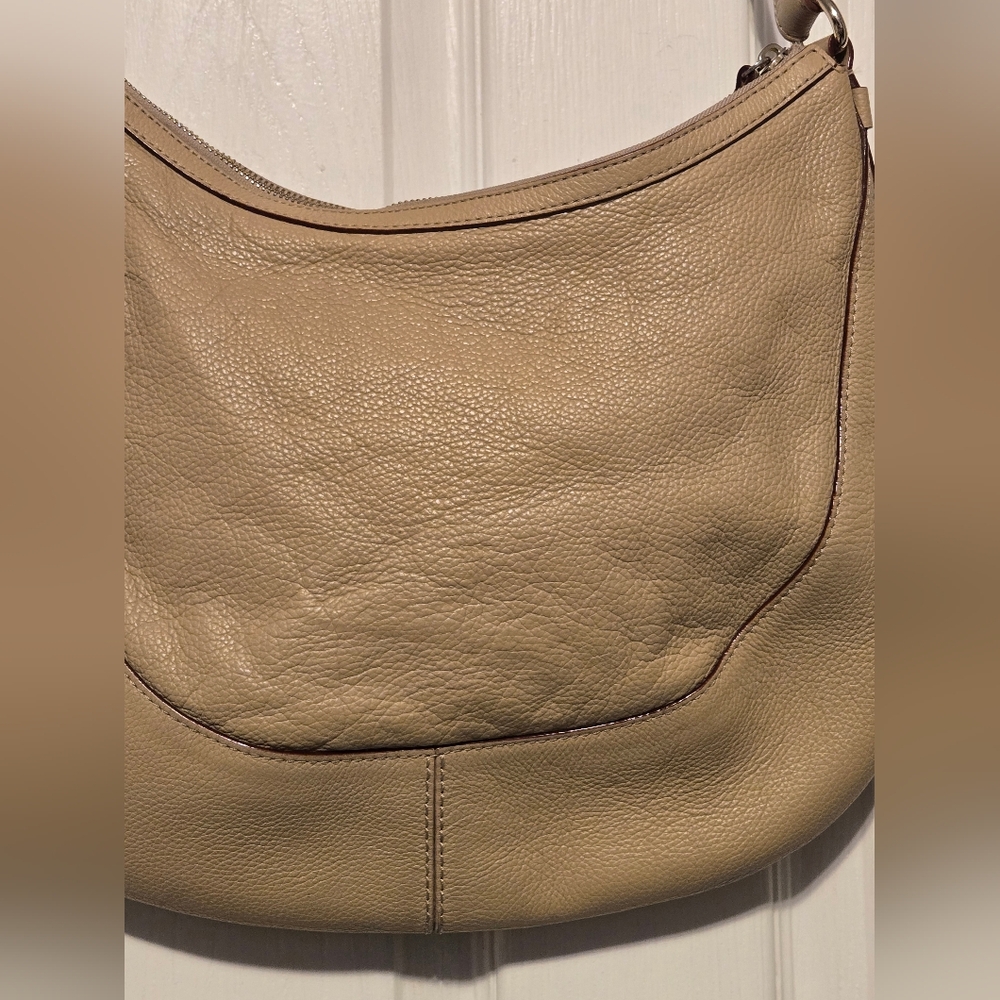 Kate Spade New York Hobo with Dust Bag Color Tan - Picture 3 of 10